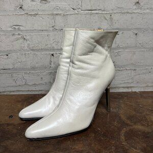 Vintage White Ankle Boots - Size 6.5